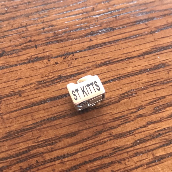 PANDORA Camera ST KITTS Charm - Picture 5 of 6